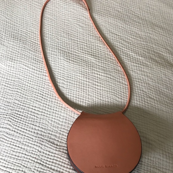 Nellie Blanco peach round saddle bag - Picture 3 of 7